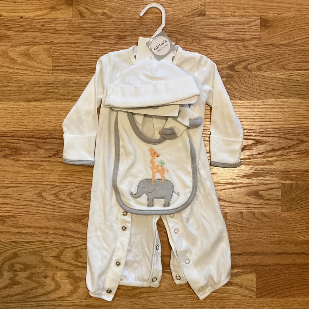 Carters 3 months Little Layette.l
